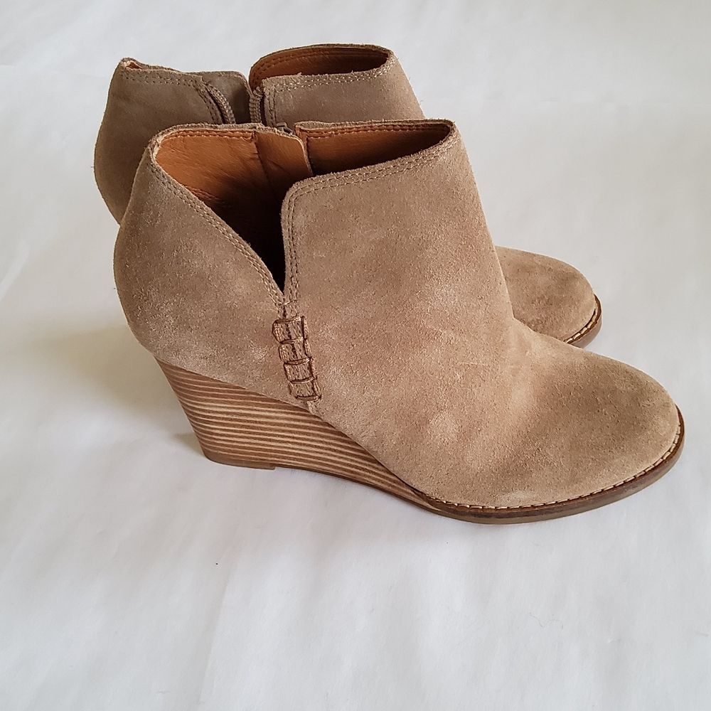 New Lucky Brand Yimme Tan Suede Leather Wedge Ankle Boots Booties Size 11